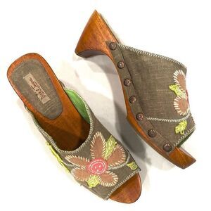 DICK & JANE Wood & Canvas Clog Sandals